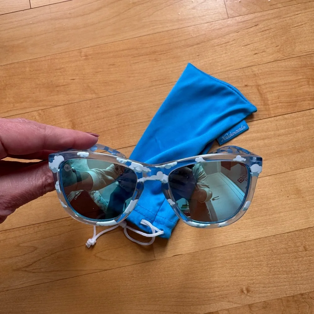 Kids Clear Blue Cloud Pattern Sunglasses with blue lenses